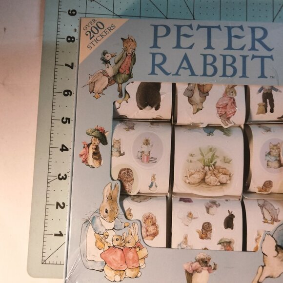 Beatrix Potter Peter Rabbit Sticker Gift Box 200 Sticker Frederick Warner Easter - Picture 4 of 5